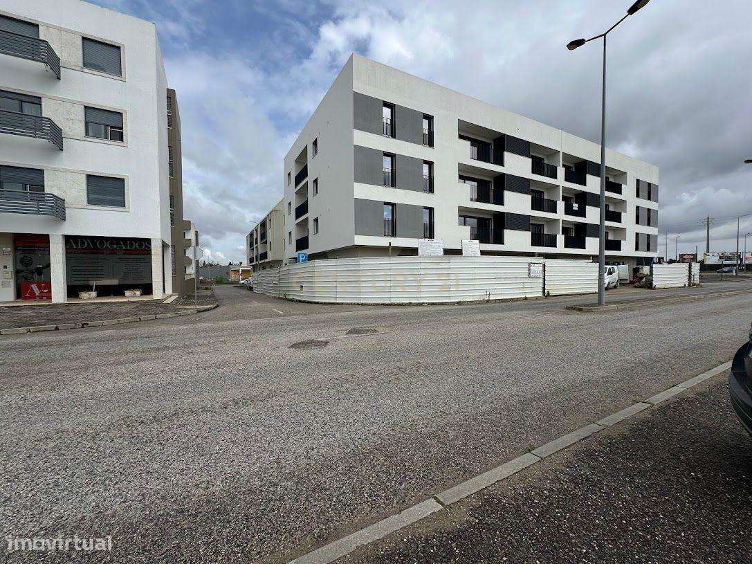 TERRENO PARA CONSTRUÇÃO DE PRÉDIO EM SALVATERRA DE MAGOS - BENAVENTE - Grande imagem: 3/16