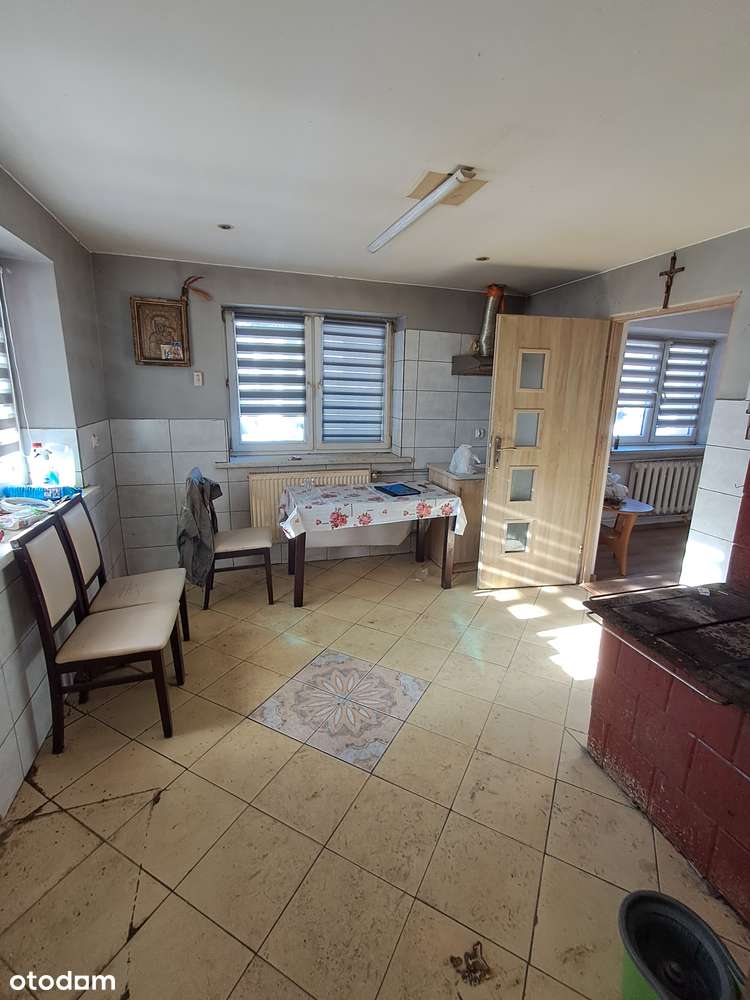 Parterowy murowany dom z dużym garażem-10