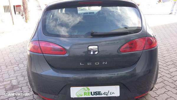 Limitador / Travão De Porta Tr Esq Seat Leon (1P1) - 2