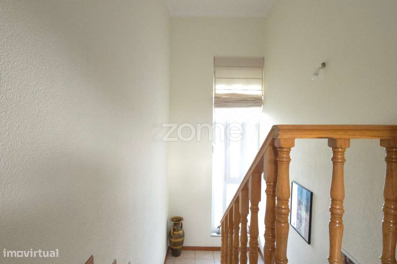 Moradia T3 com garagem-23