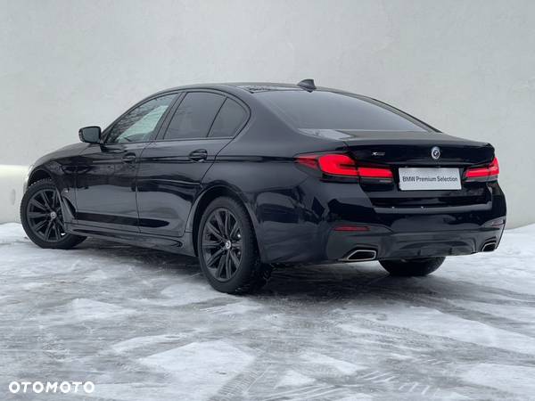 BMW Seria 5 520d xDrive mHEV M Sport sport - 5