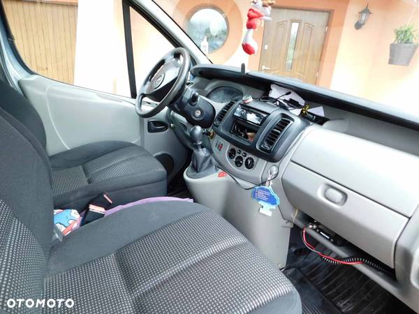 Opel VIVARO - 13