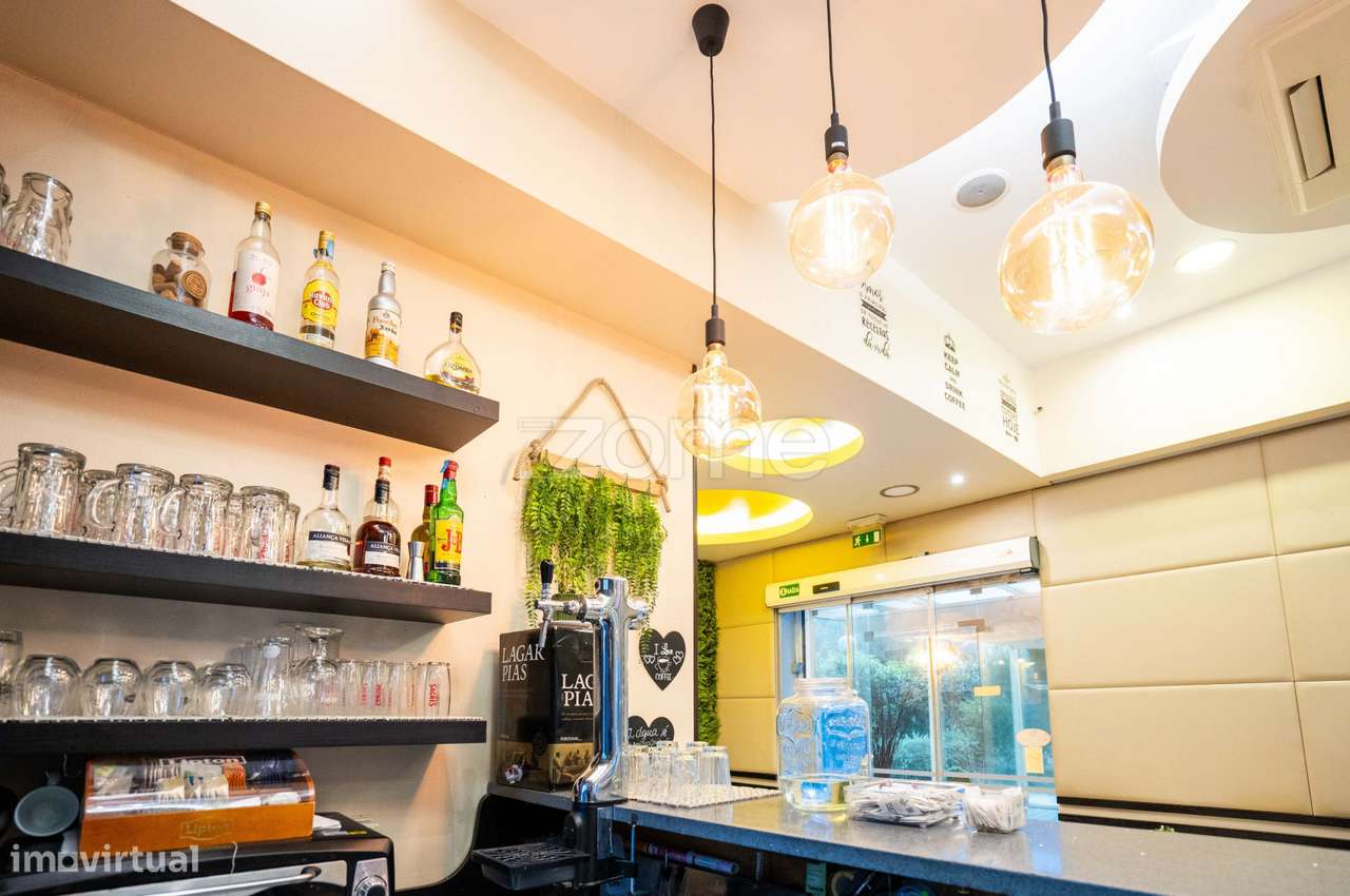 Espaço Comercial para Trespasse em Algés–Miraflores-16