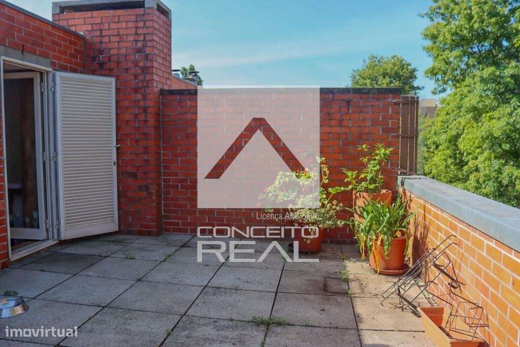 Apartamento T4 Duplex - Cooperativa dos Arquitectos-37