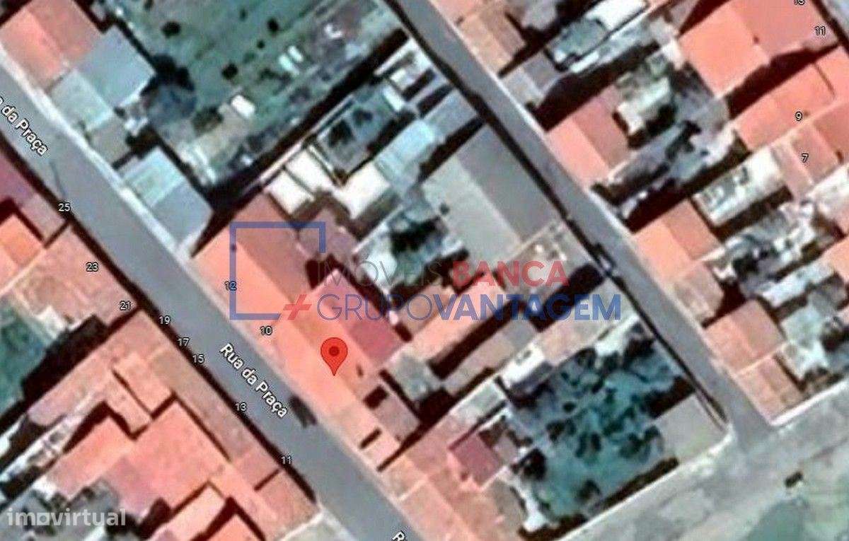 Moradia na Amareleja com 208m2, em terreno com 414m2, composta por ... - Grande imagem: 5/6