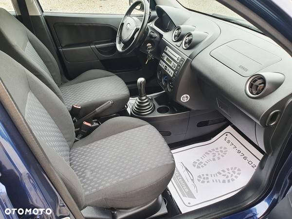 Ford Fiesta 1.3 Ambiente - 6