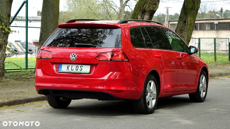 Volkswagen Golf - 33