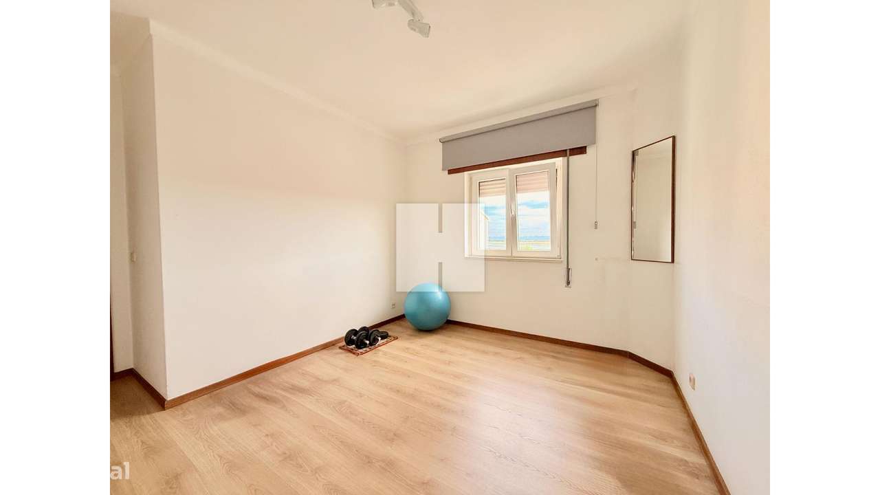 T3 com vista rio e muita luz-29