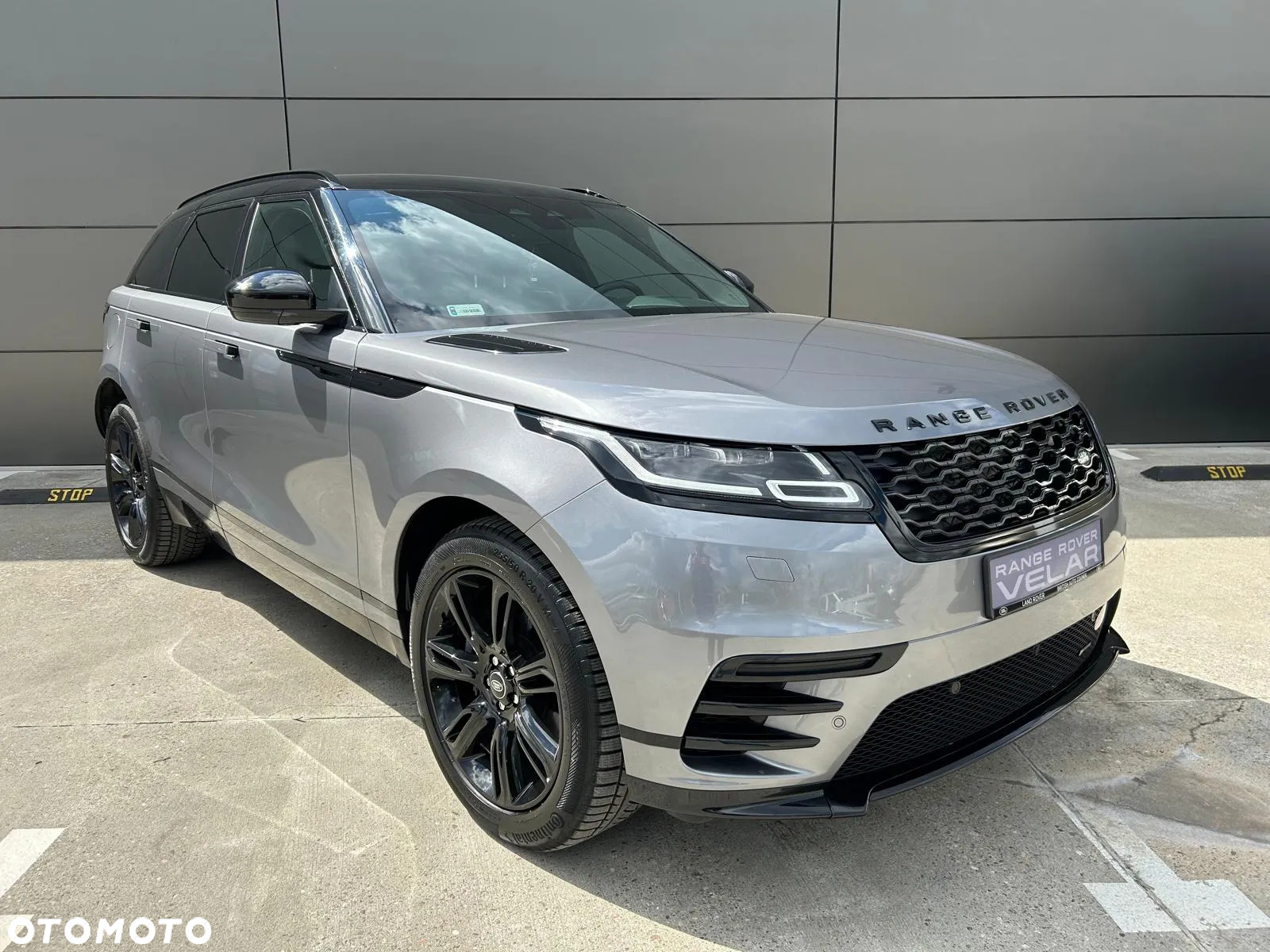 Land Rover Range Rover Velar 2.0 P250 R-Dynamic SE - 2