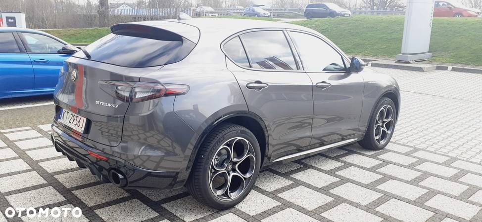 Alfa Romeo Stelvio 2.0 Turbo Veloce Q4 - 6