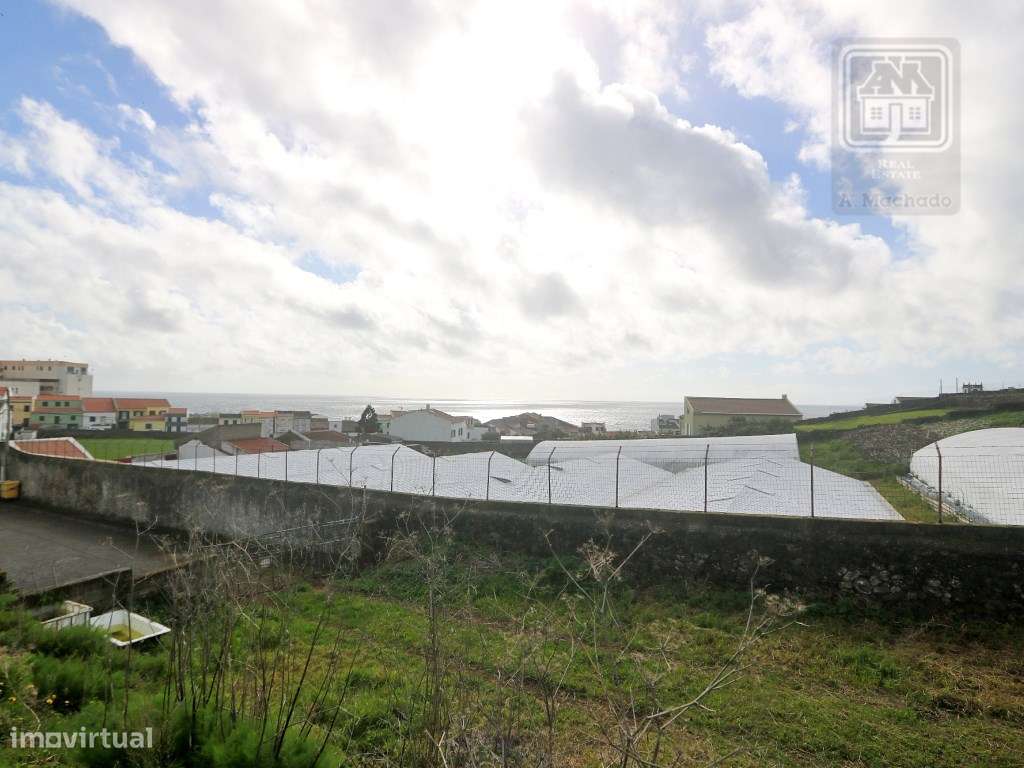 VENDA de AMPLO TERRENO junto à Praia das Milícias, com VISTA sobre ...-21