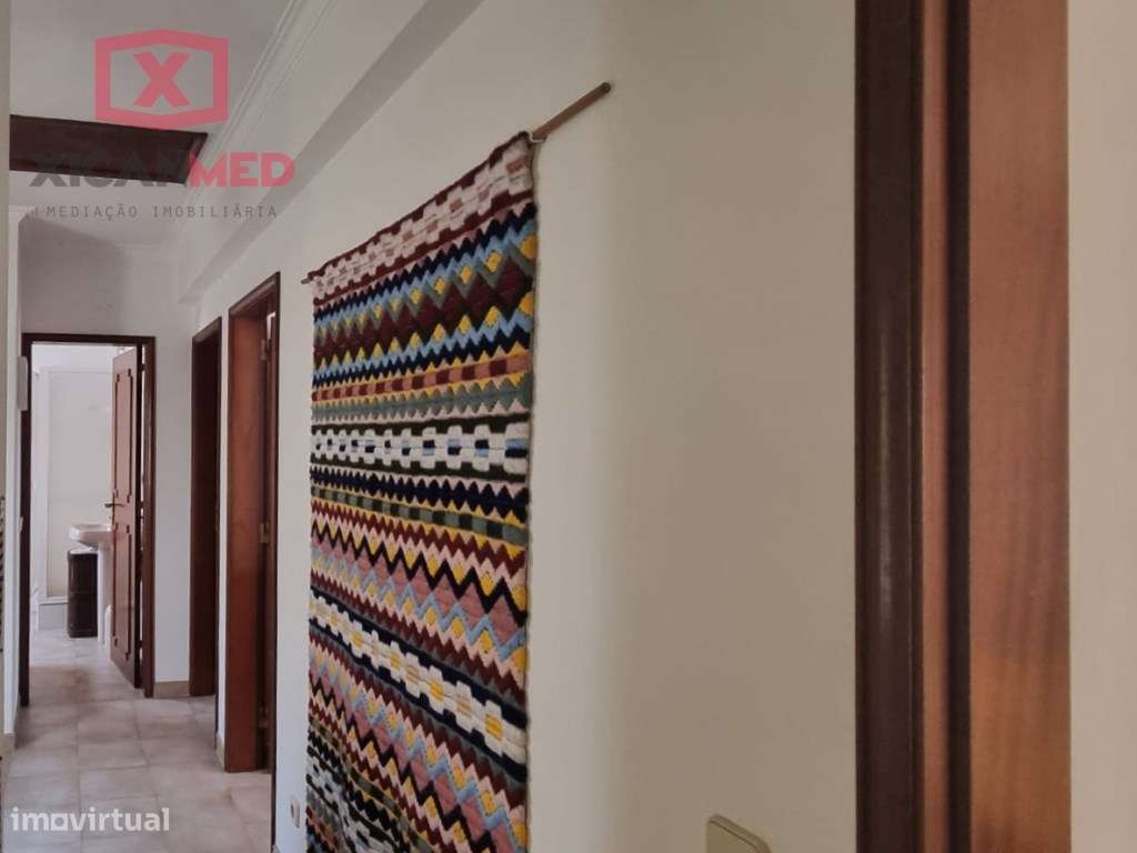 Casa no centro de Almoçageme-16