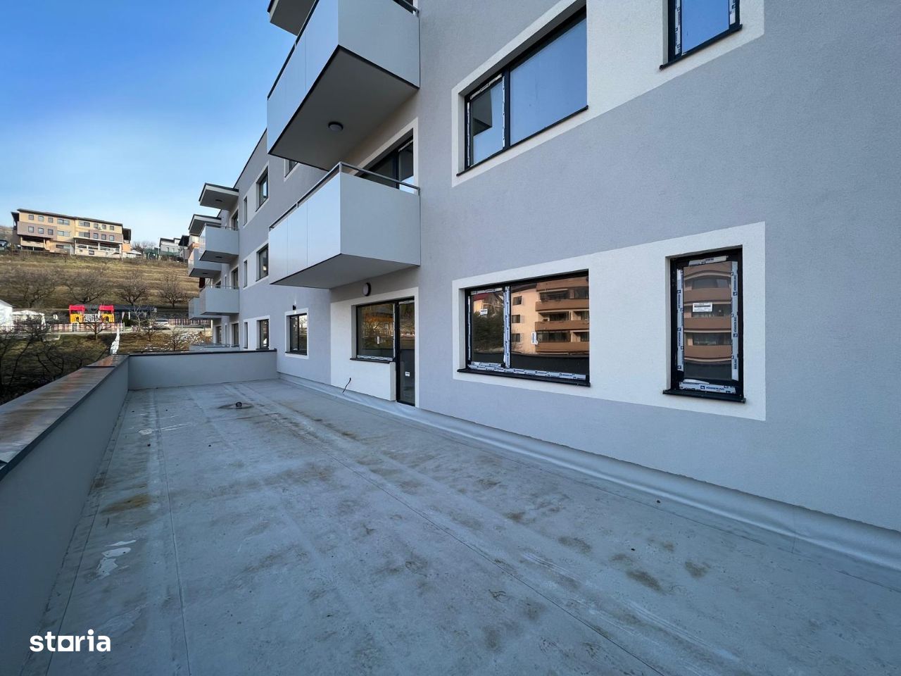 Apartament nou de vanzare, 52 mp+ terasă 54 mp, Baciu, 89000 Eur