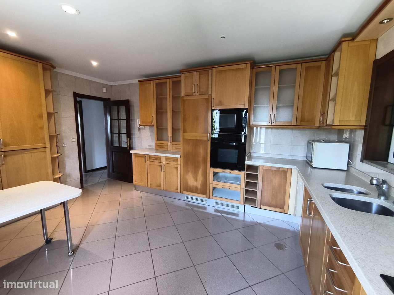 Moradia Isolada T5+1 com Piscina – S. Bernardo.-10