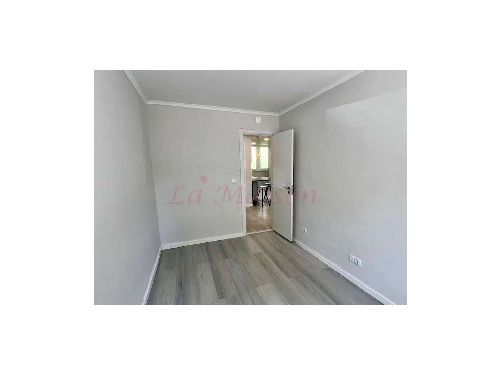 T2 Totalmente Remodelado em Benfica-14