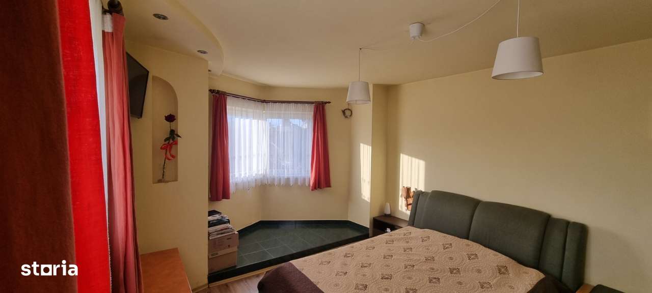 De vânzare apartament 2 camere la curte-5