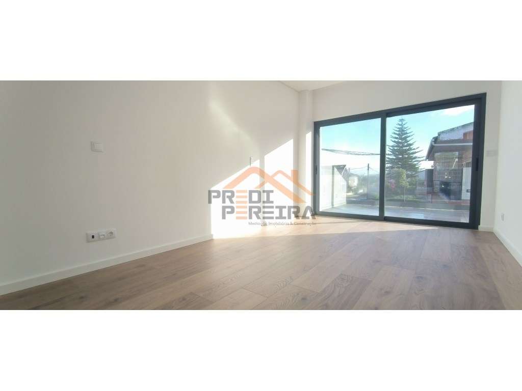 Última fração disponível!
T3 de luxo, com terraço e uma box, inser...-21