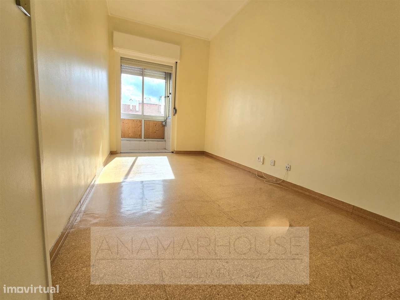 T2 na Rua José Murias, com elevador e arrecadação pronto a habitar, Be - Grande imagem: 5/19