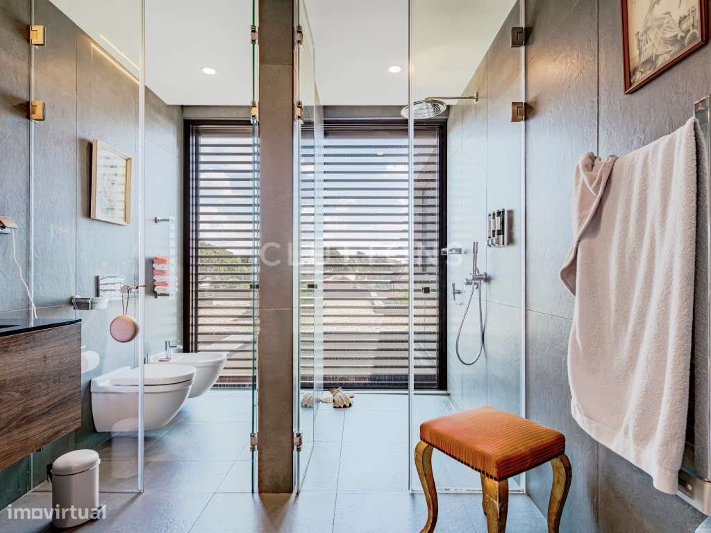Venda Moradia T3 | Condomínio, Piscina privada e vista mar, Estoril...-16