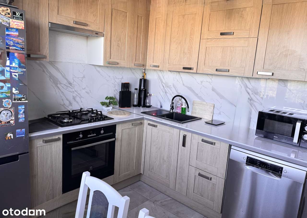 Mysłowice ul. Strumieńskiego,  4 pokoje z balkonem do zamieszkania!-3