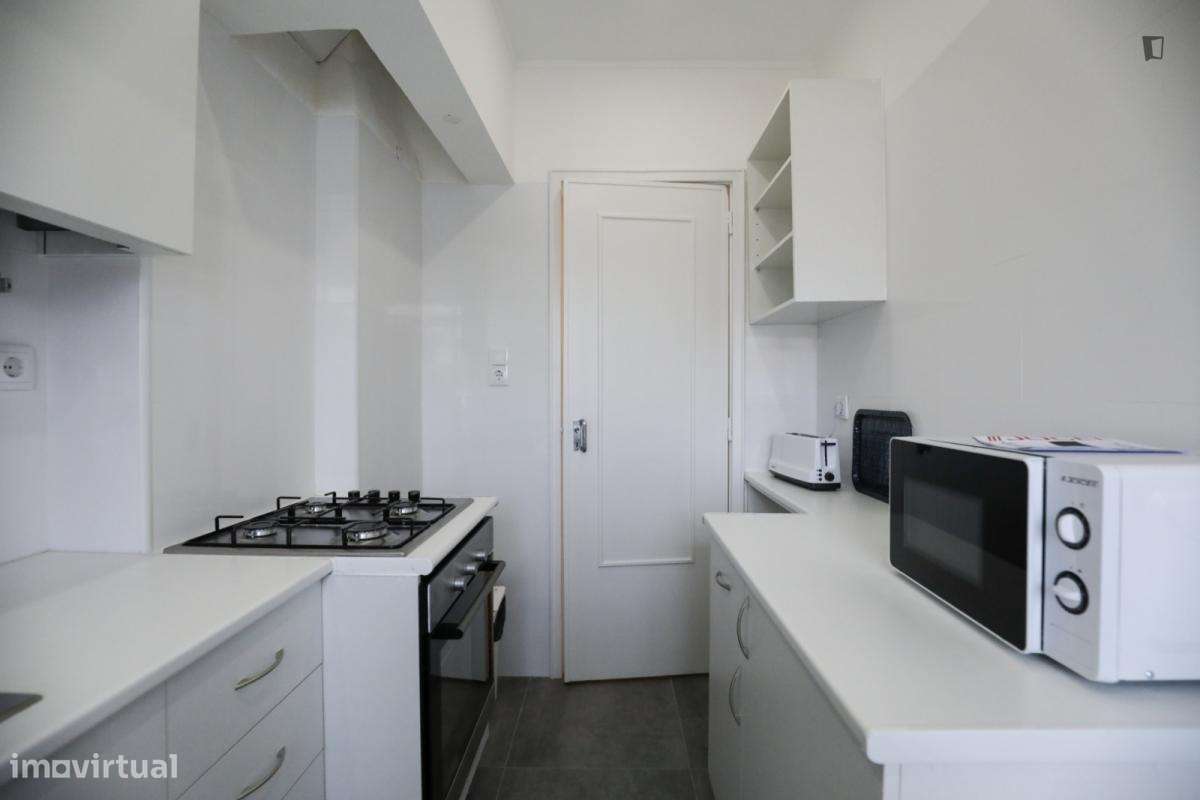 Quarto - localizado em Arroios Lisbon - Grande imagem: 5/46