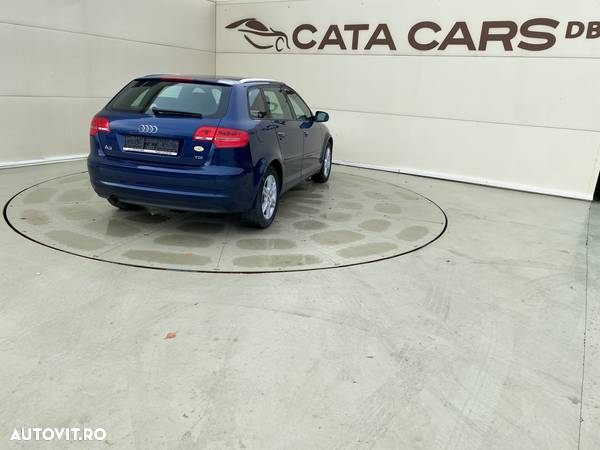 Audi A3 Sportback 1.6 TDI Attraction - 15