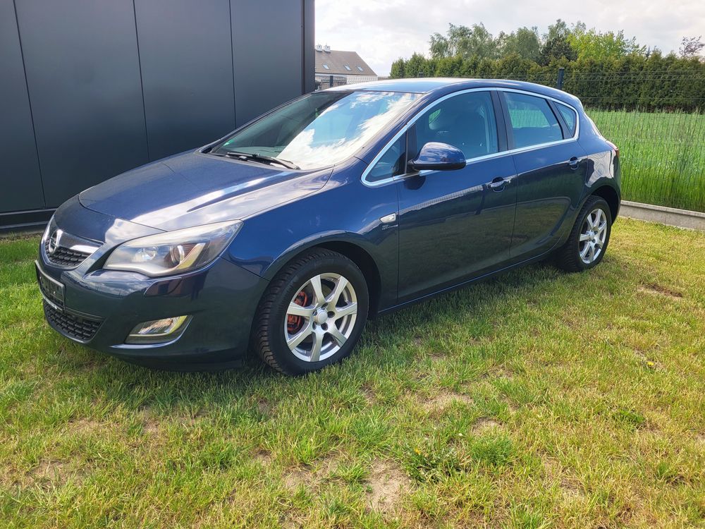 Opel Astra J 1.7 CDTI DPF Edition Sport 2010
