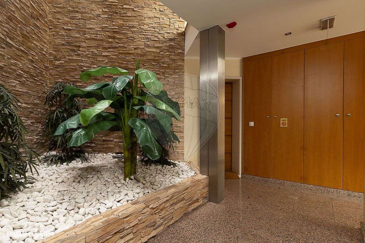 Apartamento T2 para arrendamento - Grande imagem: 2/50