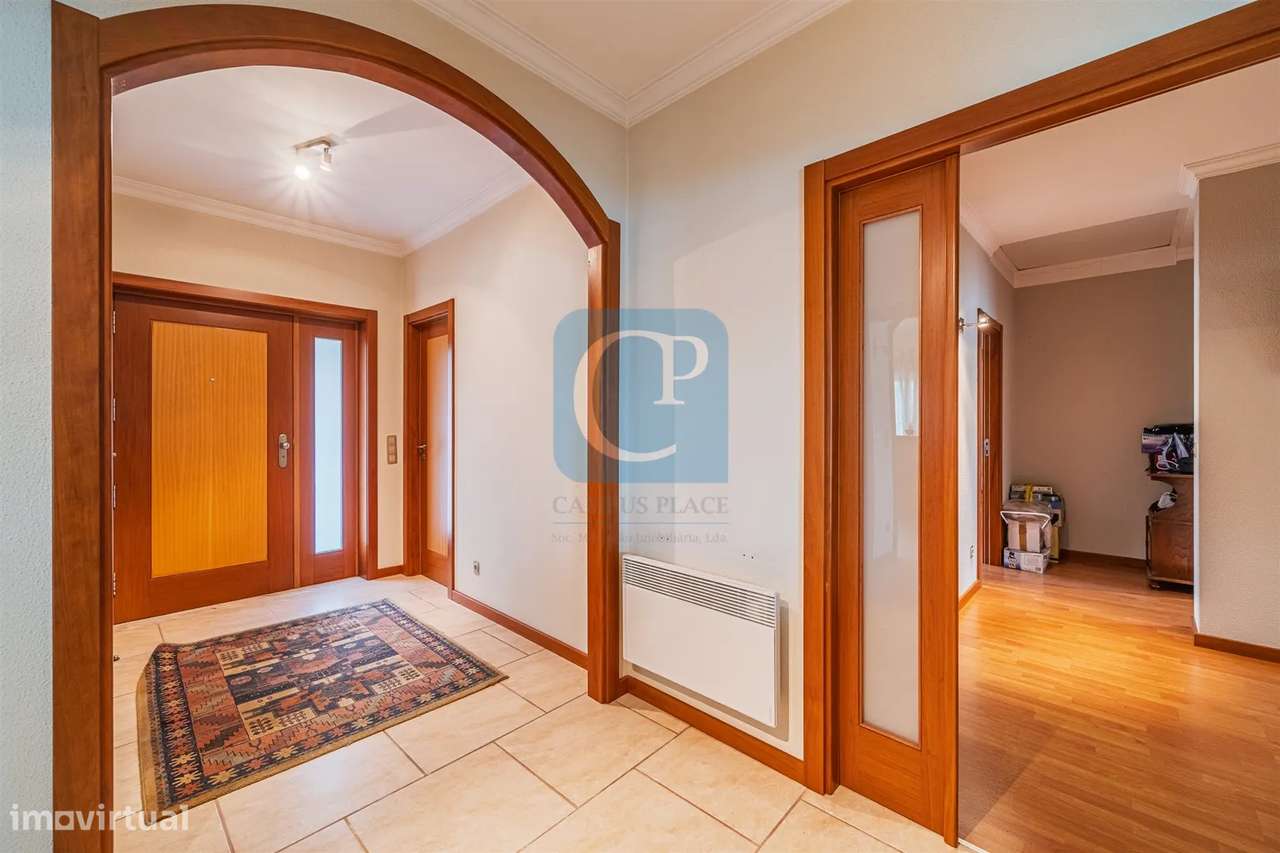 Moradia T3 com Restaurante, em Alfena, Valongo-20