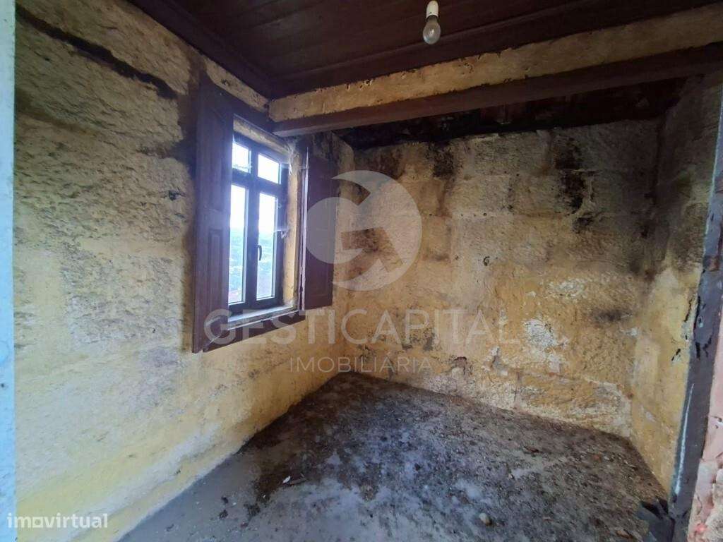 Moradia para reconstrução em São Tomé de Covelas, Baião-24