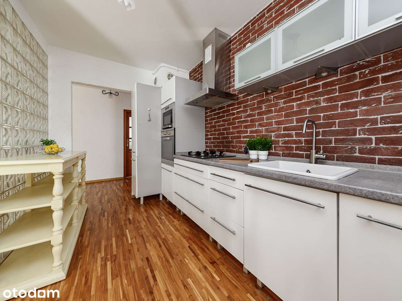 Centrum 20 min, Przy Parku, duży balkon, miejsce garażowe, komórka lok-3