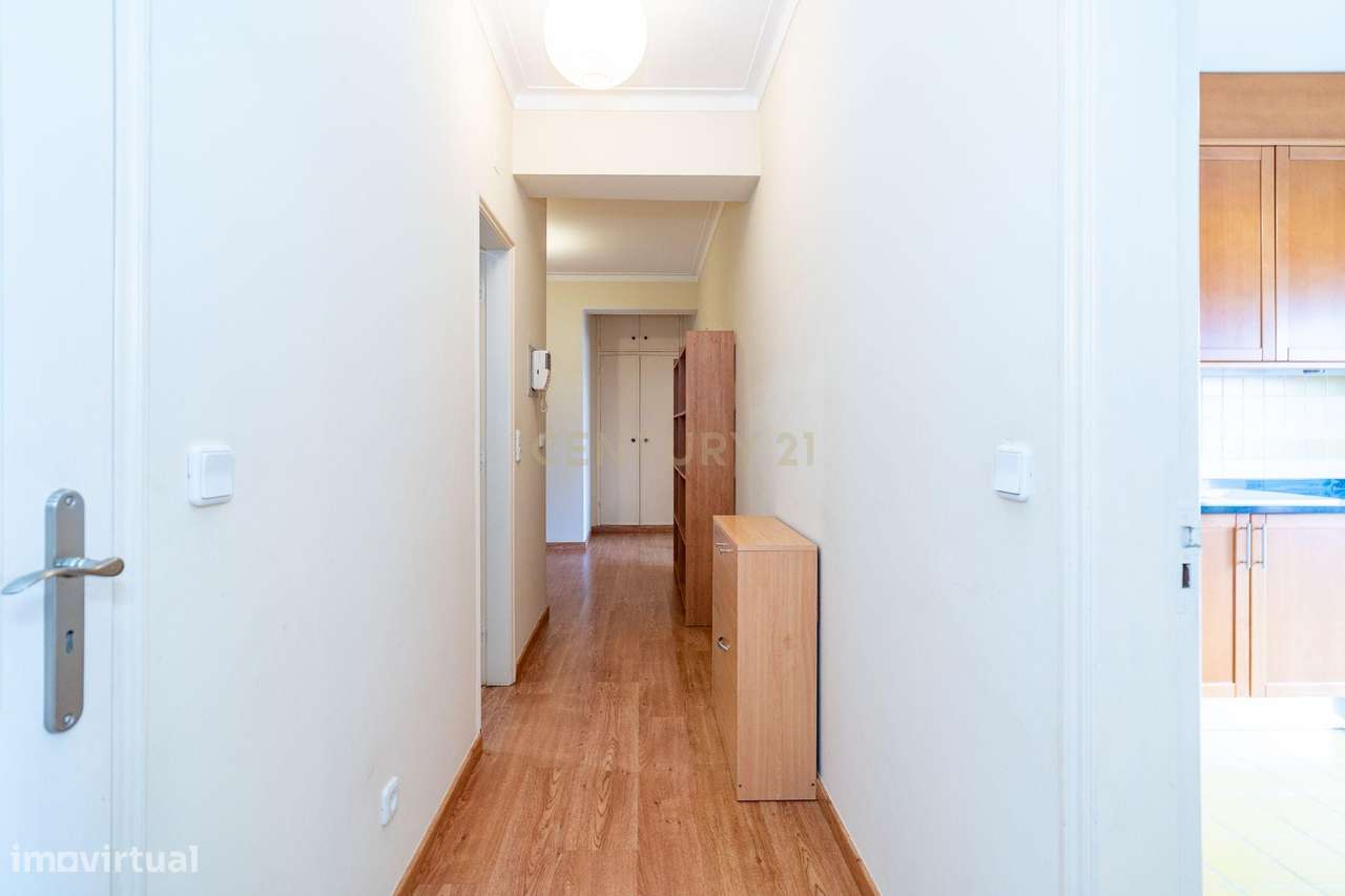 Apartamento T2 no Vale das Flores-2