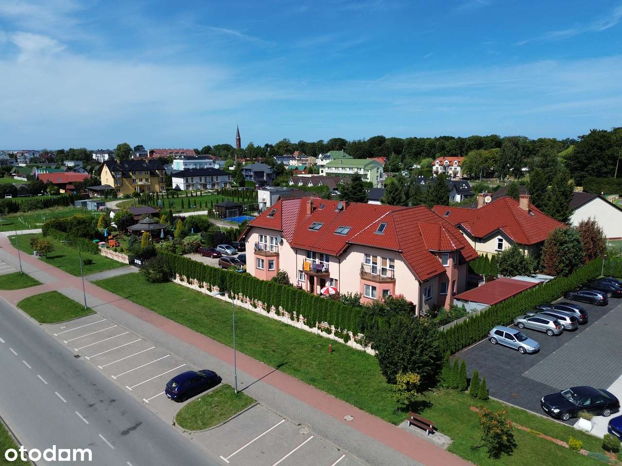Gotowy biznes.Nowszy obiekt. 14 pokoi + 4 apartamenty.400 metrów morze