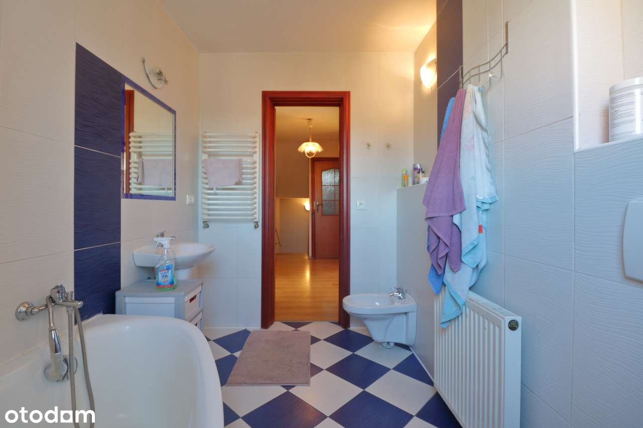 OKAZJA - Dom 2 piętrowy przy galerii Gołąbkowice-14