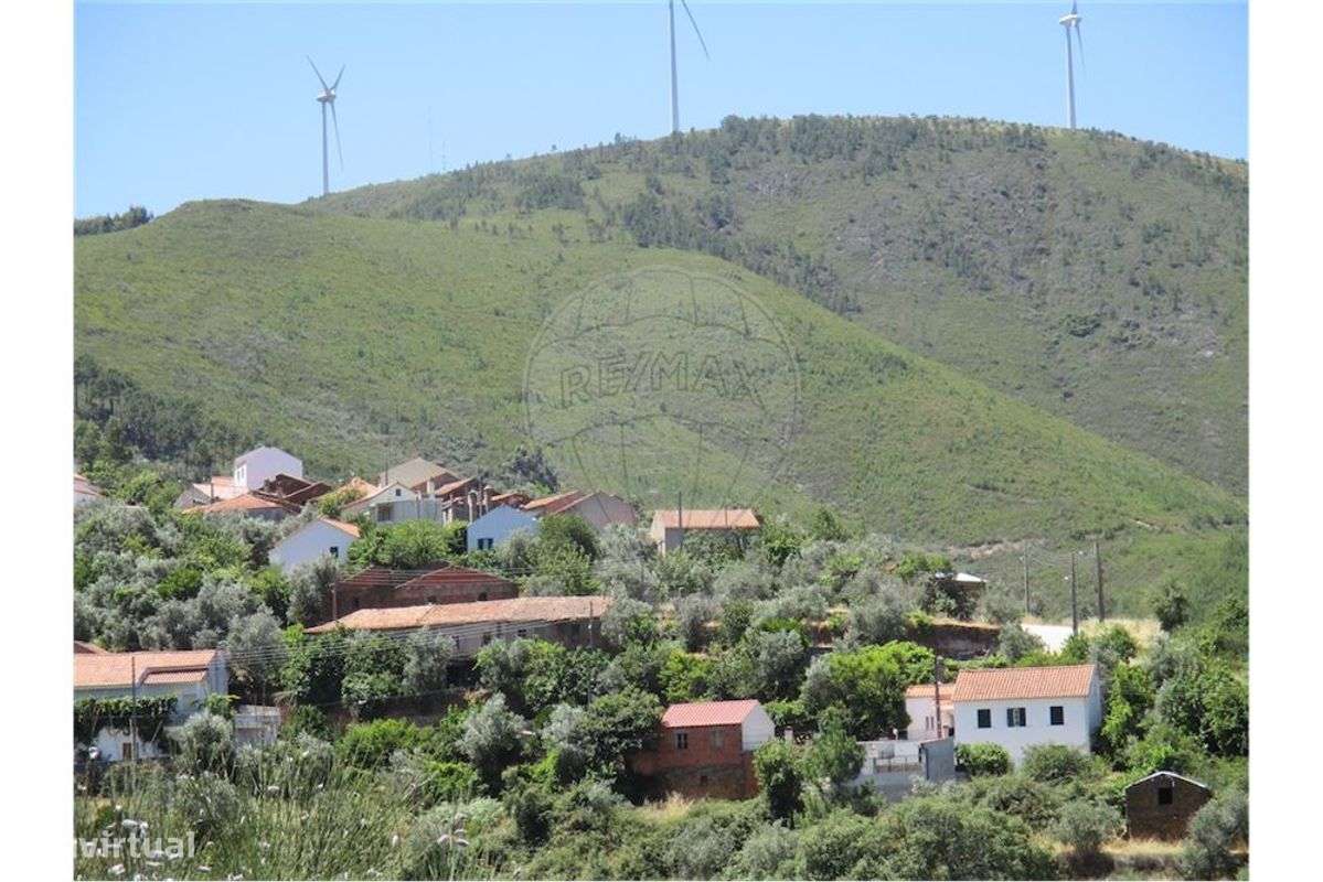 MORADIA COM QUINTAL!!! - Grande imagem: 3/50