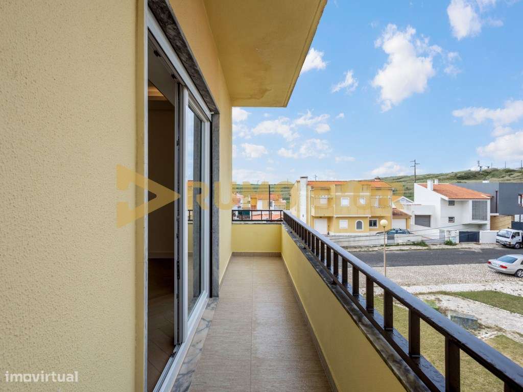 Exclusivo T2 com Vista Mar em Santa Cruz Elegância, Conforto e Loca...-22