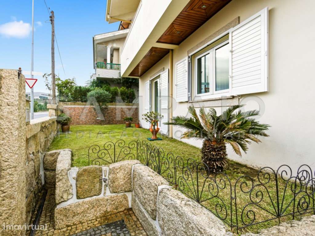 Moradia T4 - Jovim!-30