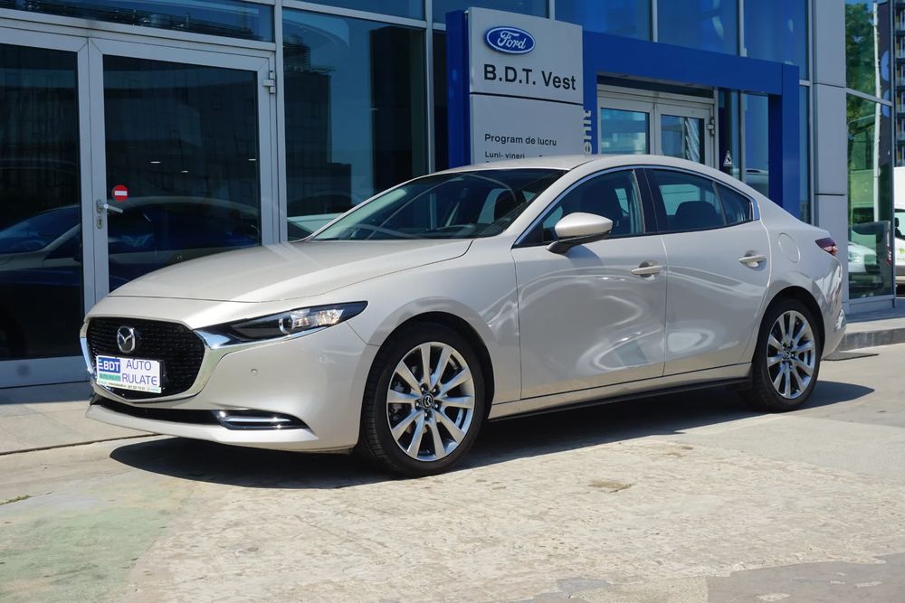 Mazda 3 e-Skyactiv X186 MHEV Center-Line 2024