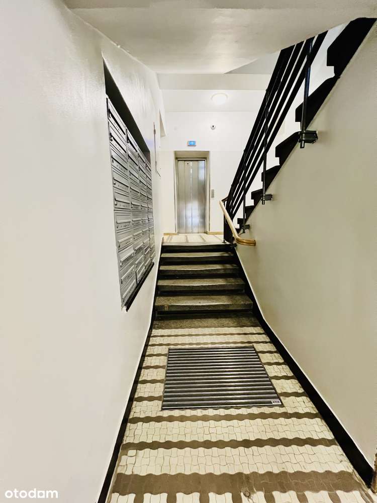 Urokliwa KAWALERKA+ KOMÓRKA w Kamienicy # DUŻY aneks kuchenny #PARKIET-10