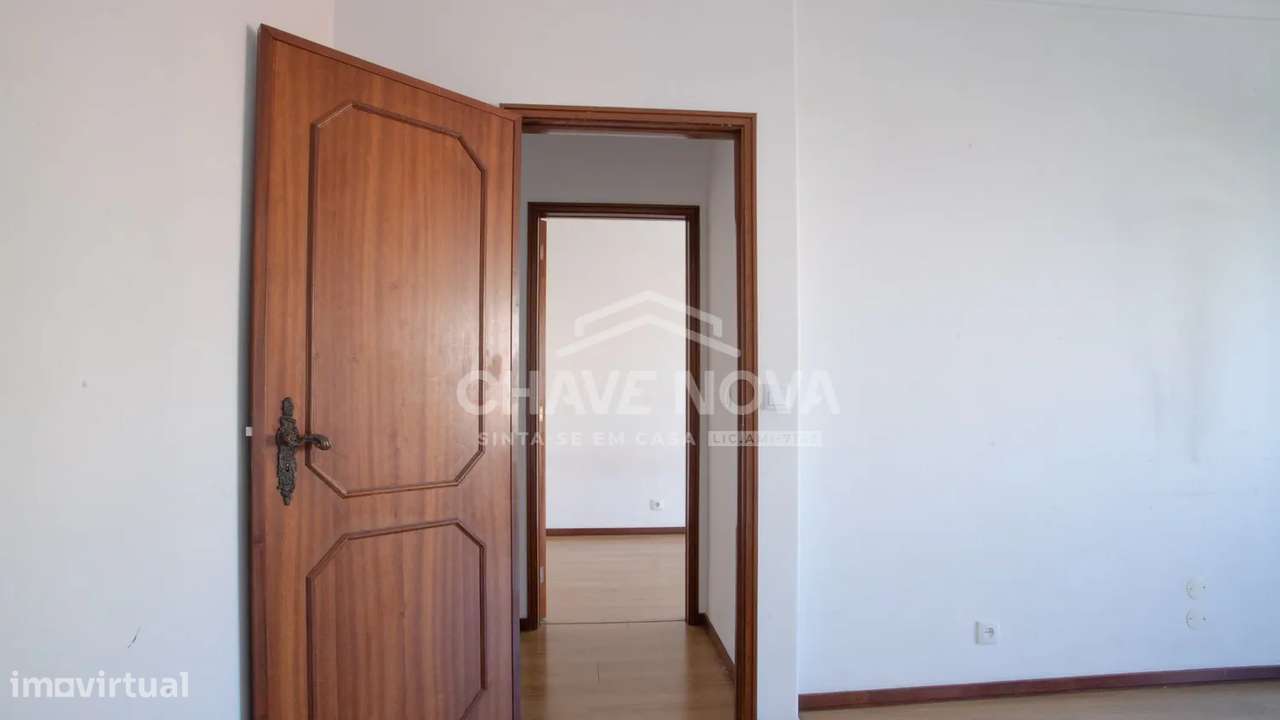 T2 com varanda e 2 casas de banho em Gaia-11