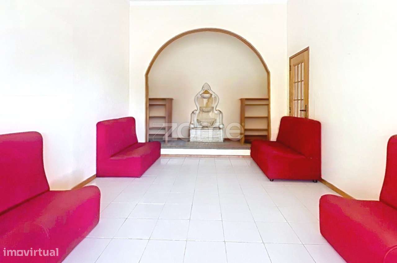 Moradia com Grande Potencial na Vila de Pampilhosa da Serra.-16