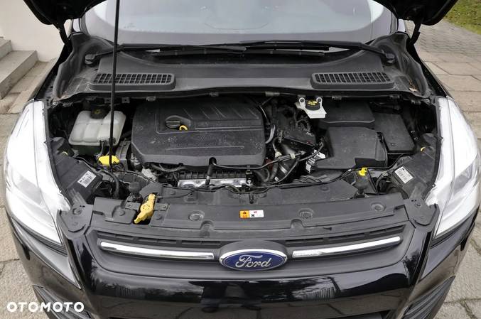 Ford Kuga 1.5 EcoBoost 2x4 Titanium - 33