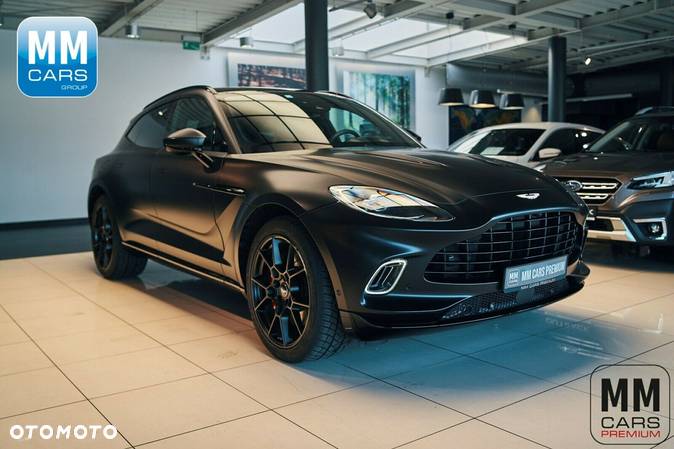 Aston Martin DBX - 4