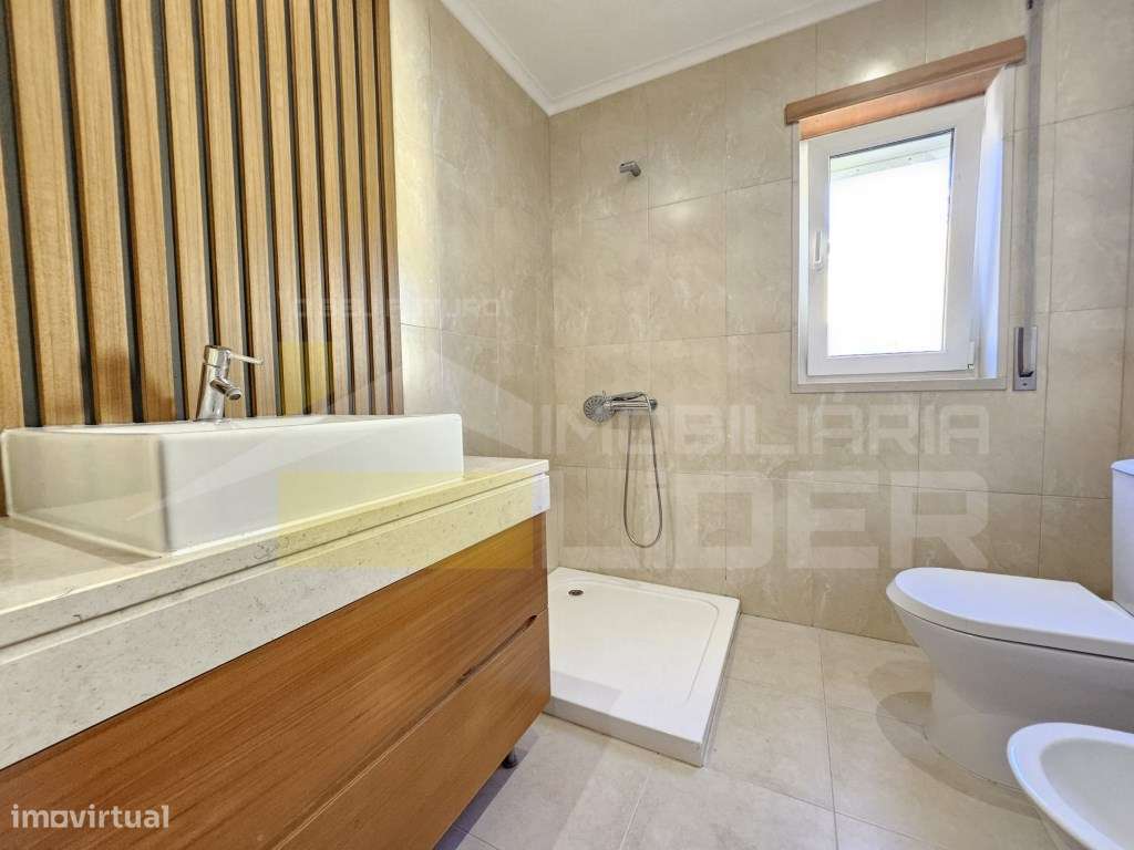 Moradia geminada T3 com piscina, terraço e garagem na Silveira, Tor...-26