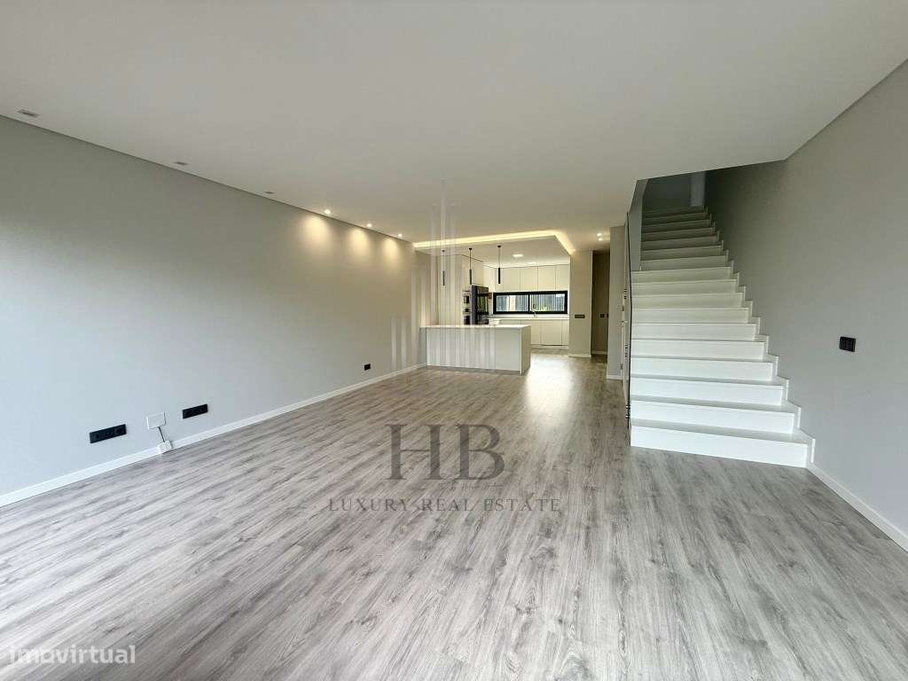 Moradia T3 com Jardim em Bicesse | Cascais-16