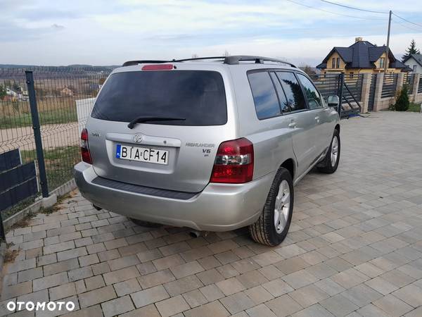 Toyota Highlander 3.3 V6 - 7