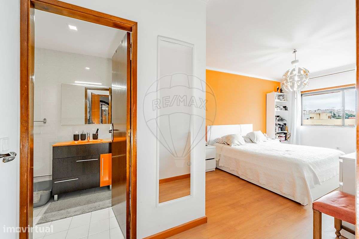 Apartamento T3 Parcialmente Renovado, situado em Ferreiros, Braga-12