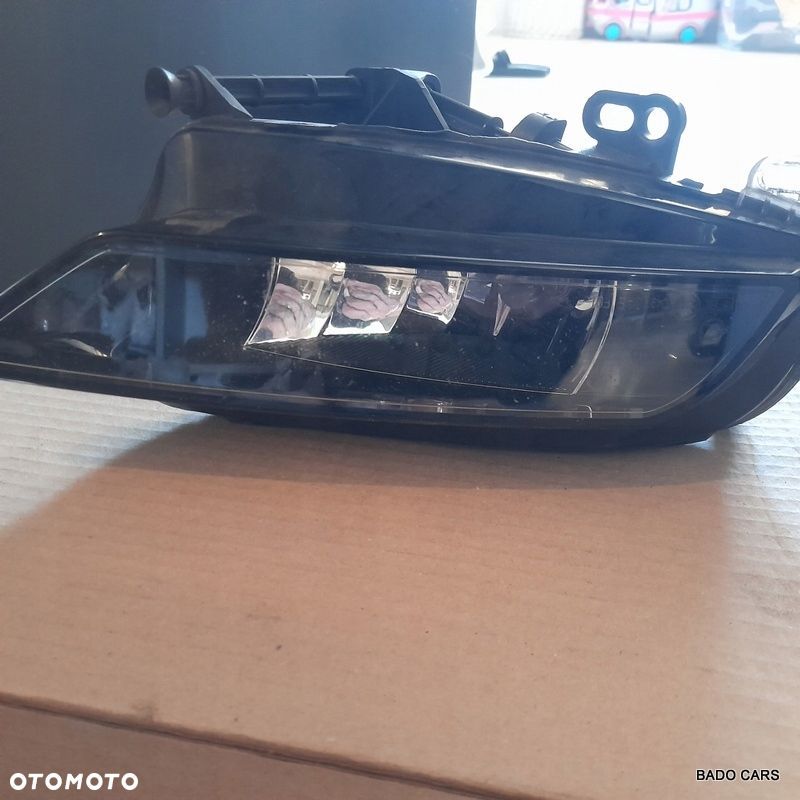 Lampa przeciwmgielna HALOGEN Audi A3 8V 8V0941699C - 1