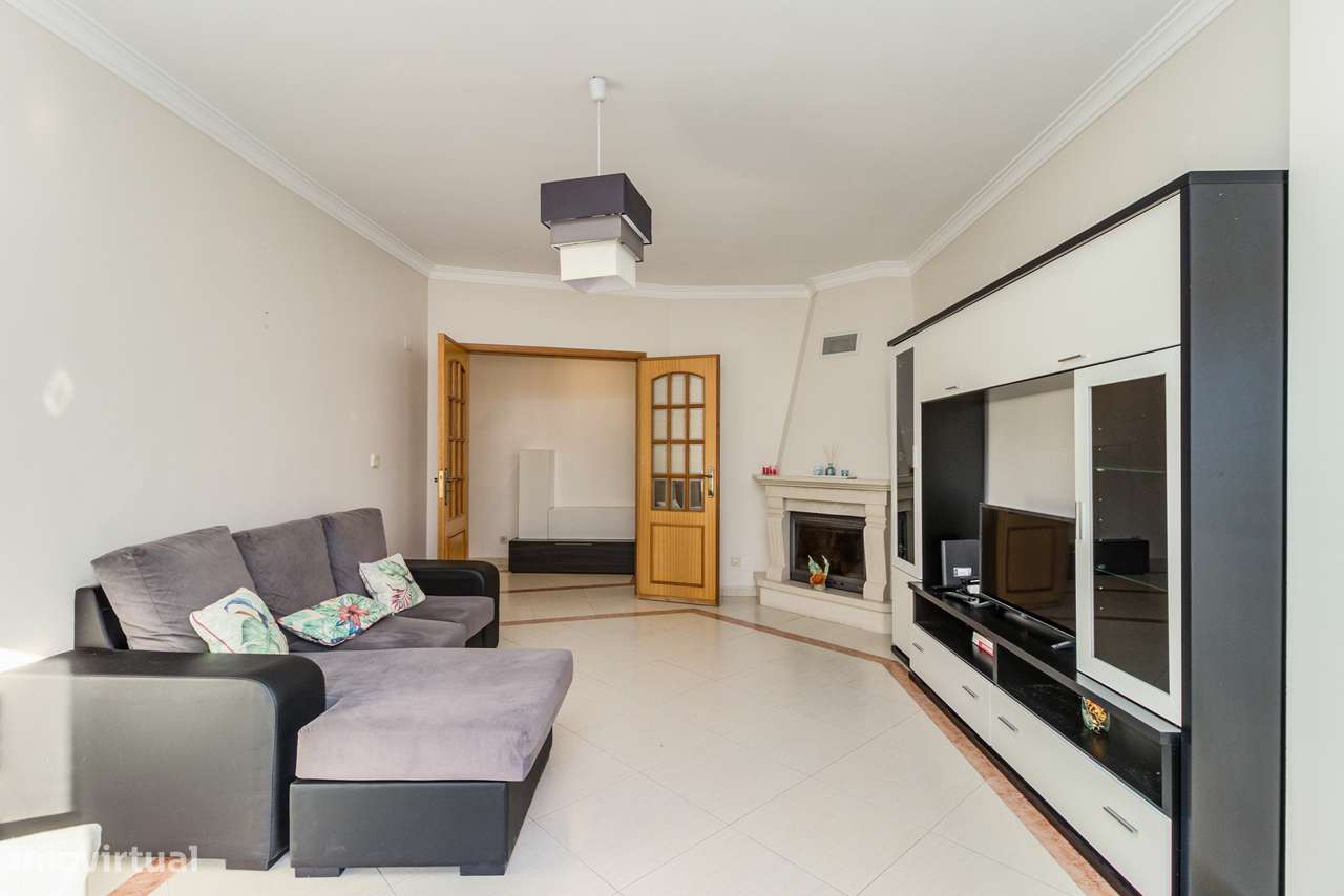 Encantador T2 em São Marcos: Conforto Familiar e Oportunidade de Inves - Grande imagem: 3/27