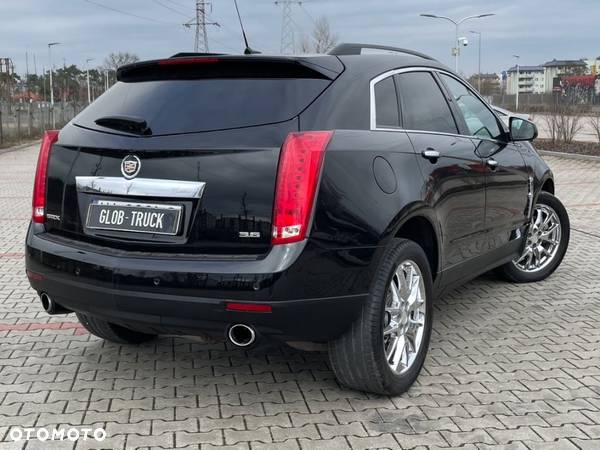 Cadillac SRX - 10